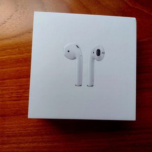 2nd Generation Unused Apple Airpods